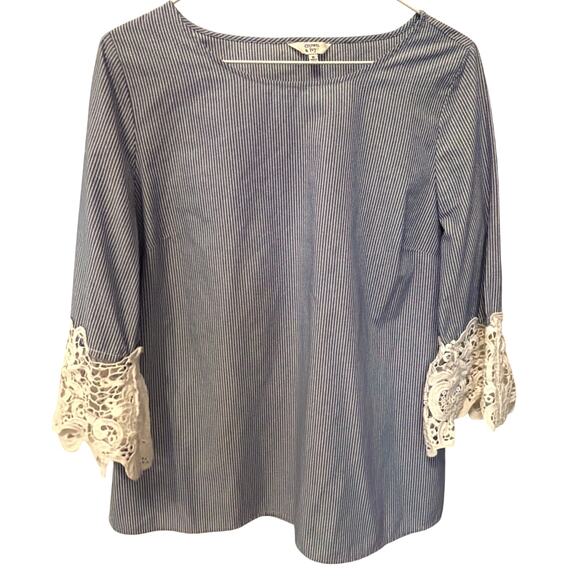 crown & ivy Tops - Crown & Ivy Blouse Women's Medium Blue White Striped Lace Cuff Boho Cottagecore